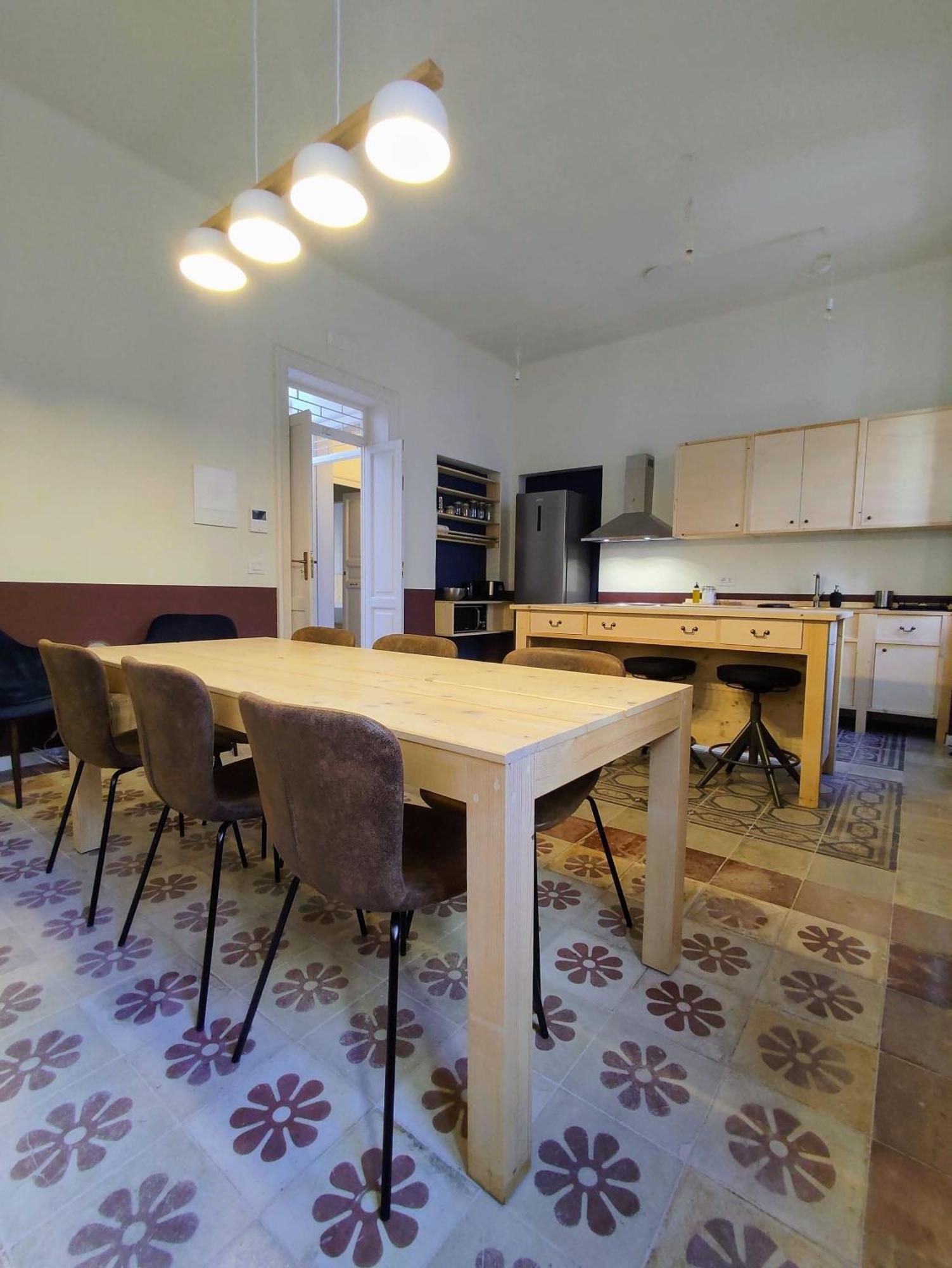 Lostabile Guesthouse & Coworking Bari Eksteriør billede